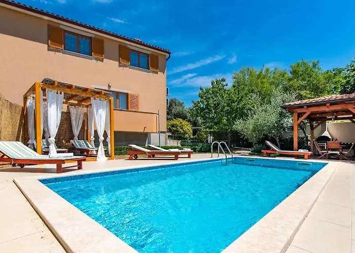 L L Sikici By Istrialux Villa Pula