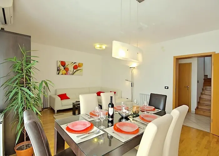 Villa L L Sikici By Istrialux Pula