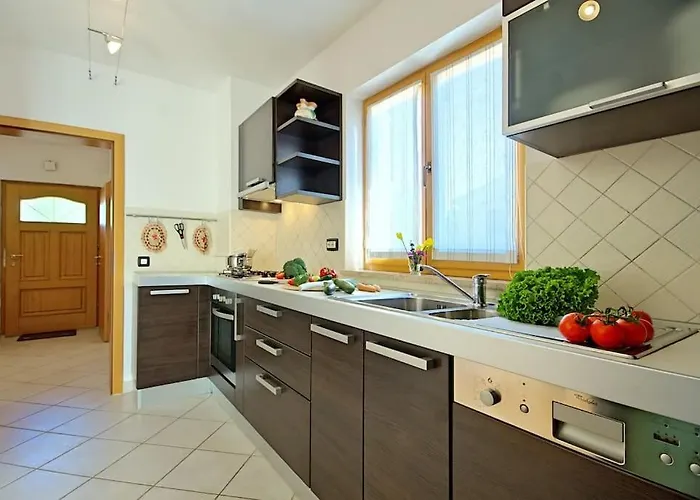 L L Sikici By Istrialux * Pula